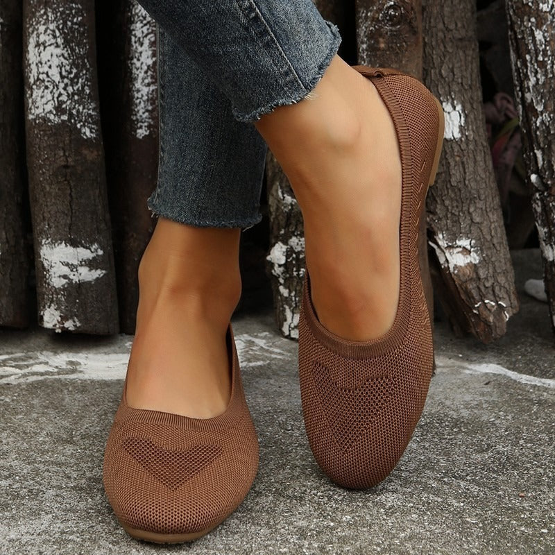 Large size flying knit single shoes for women, new spring and autumn collection, round toe, low heel, lazy casual mother shoes