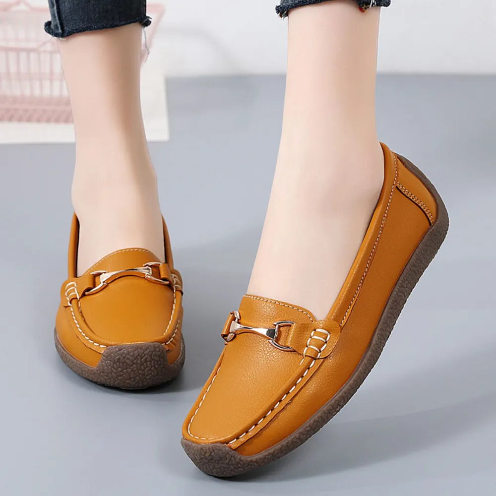 Spring and summer bean shoes for women: comfortable, flat, and casual maternity shoes
