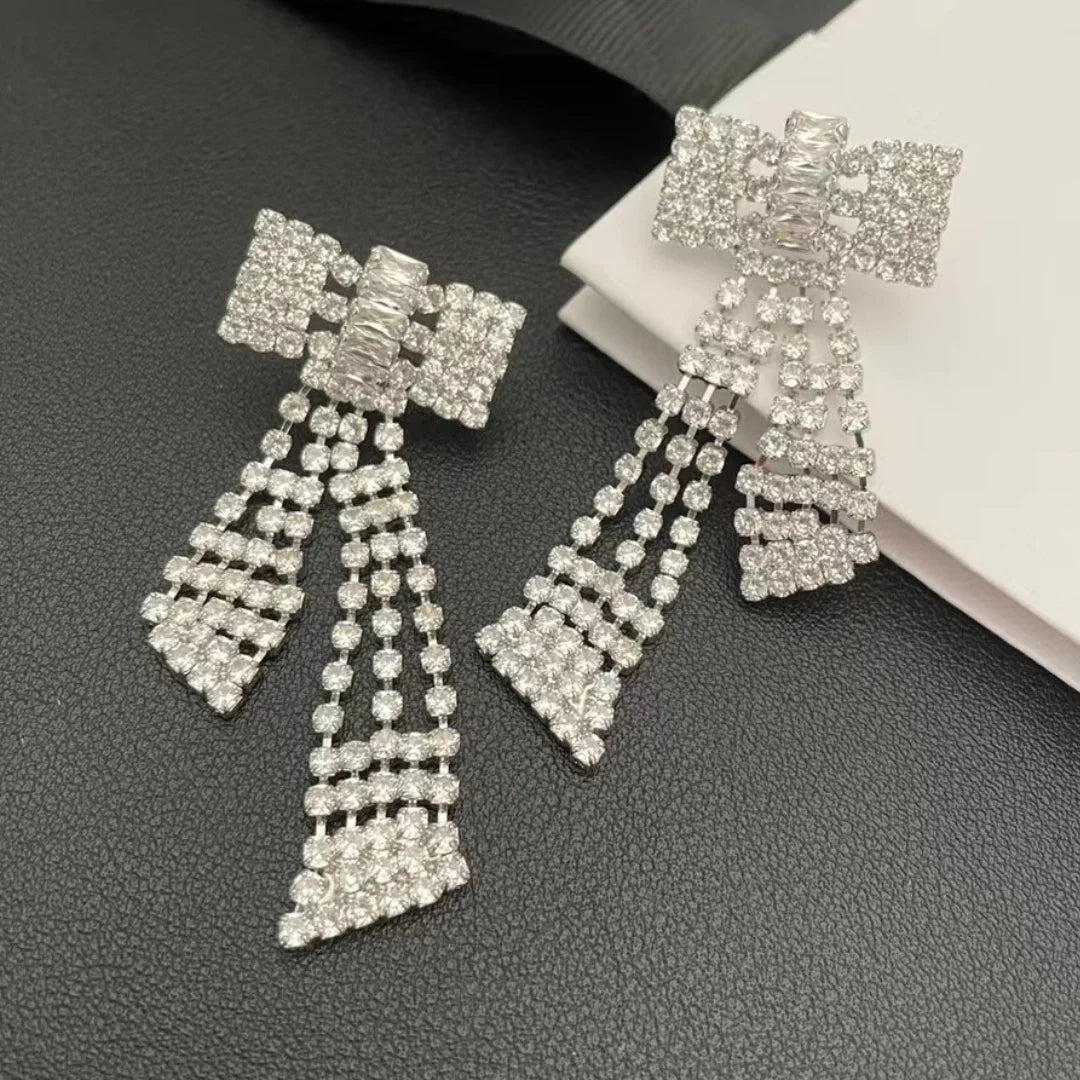 Niche brand retro fashion bow zircon earrings