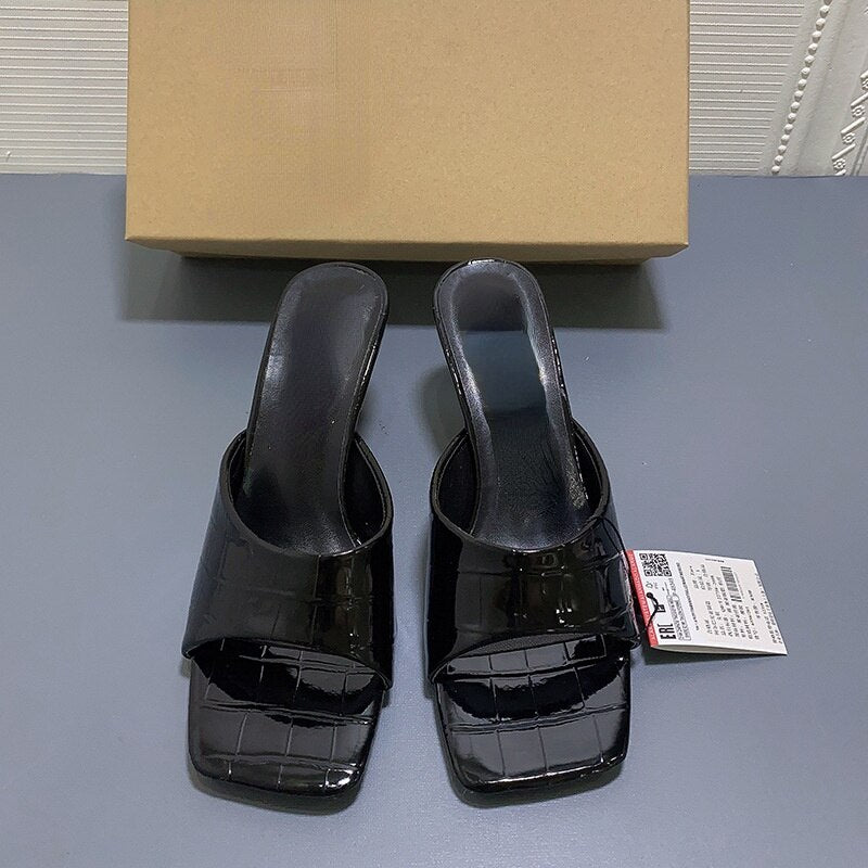 Summer New Women's Shoes Square Toe Open Toe Mid-Heel Patent Leather Sandals Shaped Thick Heel High-Heeled Slippers Designer Shoes
