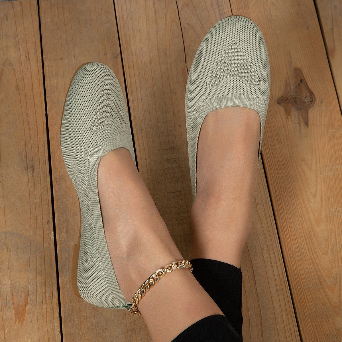 Large size flying knit single shoes for women, new spring and autumn collection, round toe, low heel, lazy casual mother shoes