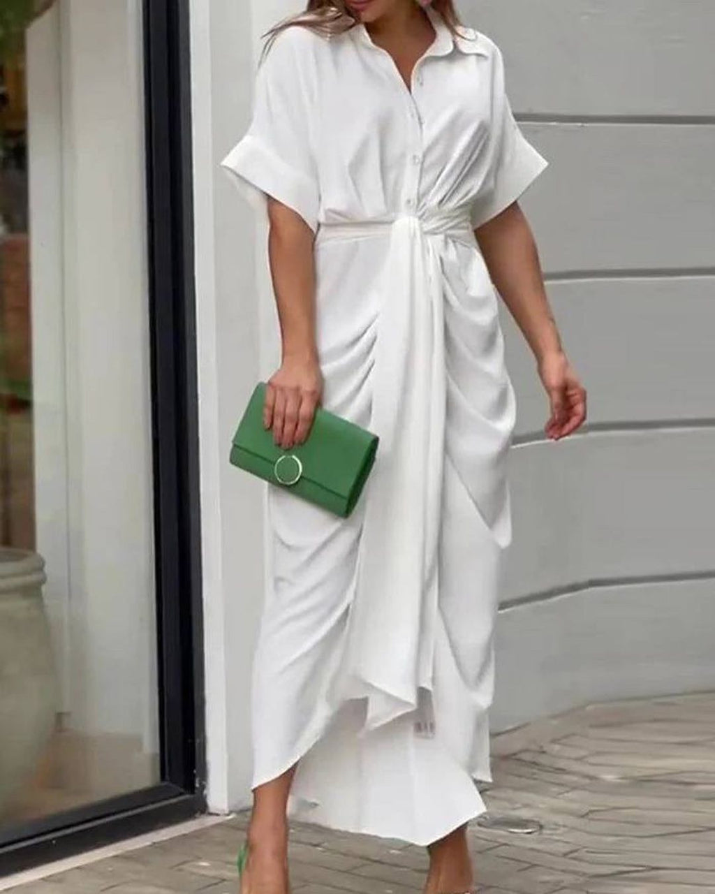 Fashionable Women's High-Waisted Single-Button Long Sleeveless Shirt Dress with Turn-Down Collar and Mid-Length Cut