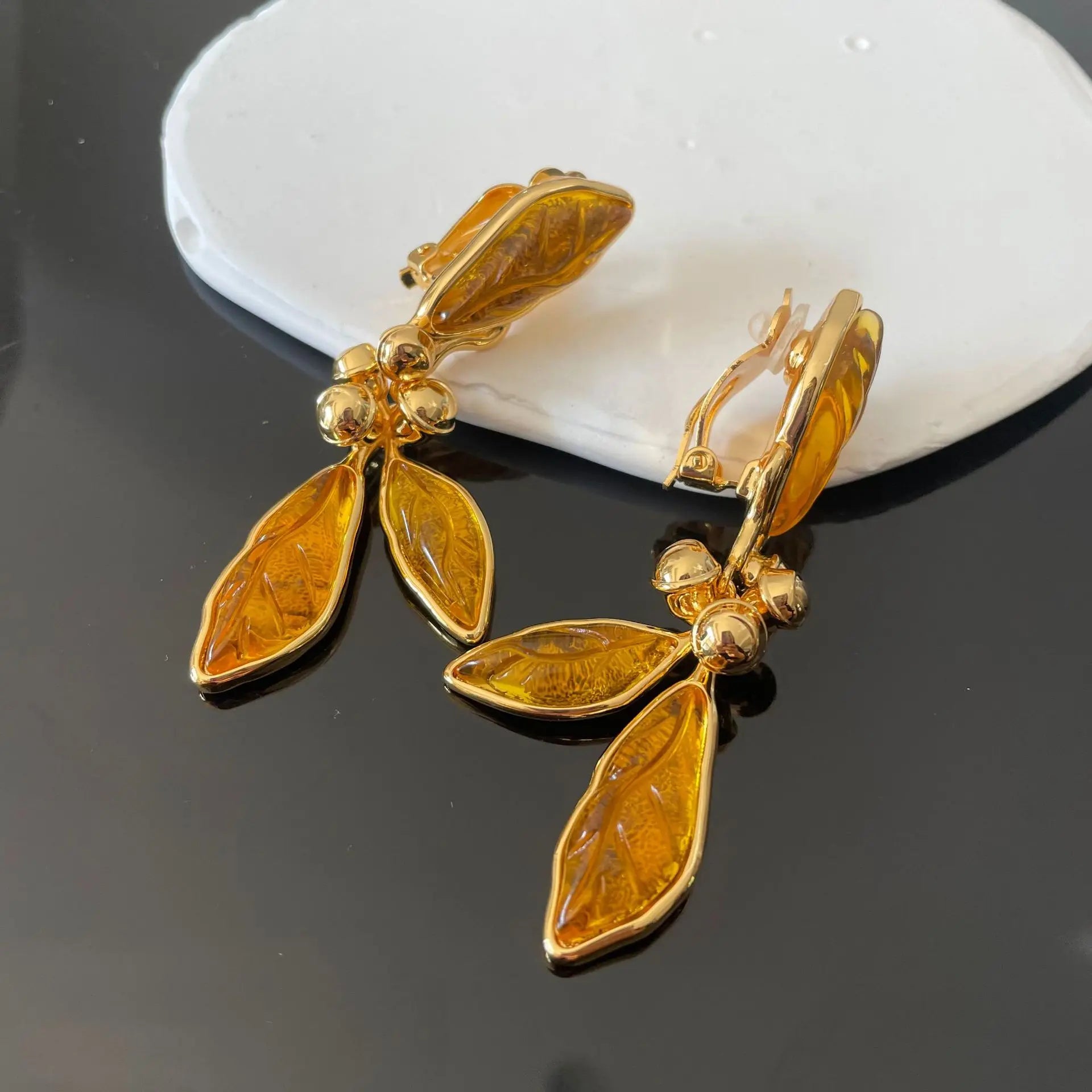 Retro style leaf tassel ear clip without ear hole earrings and earrings